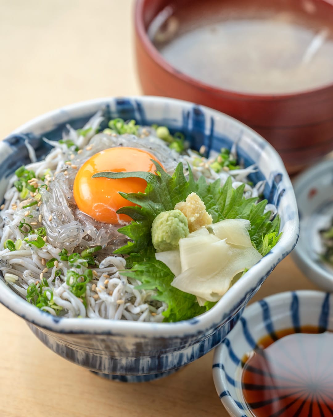 No.060043 しらす丼