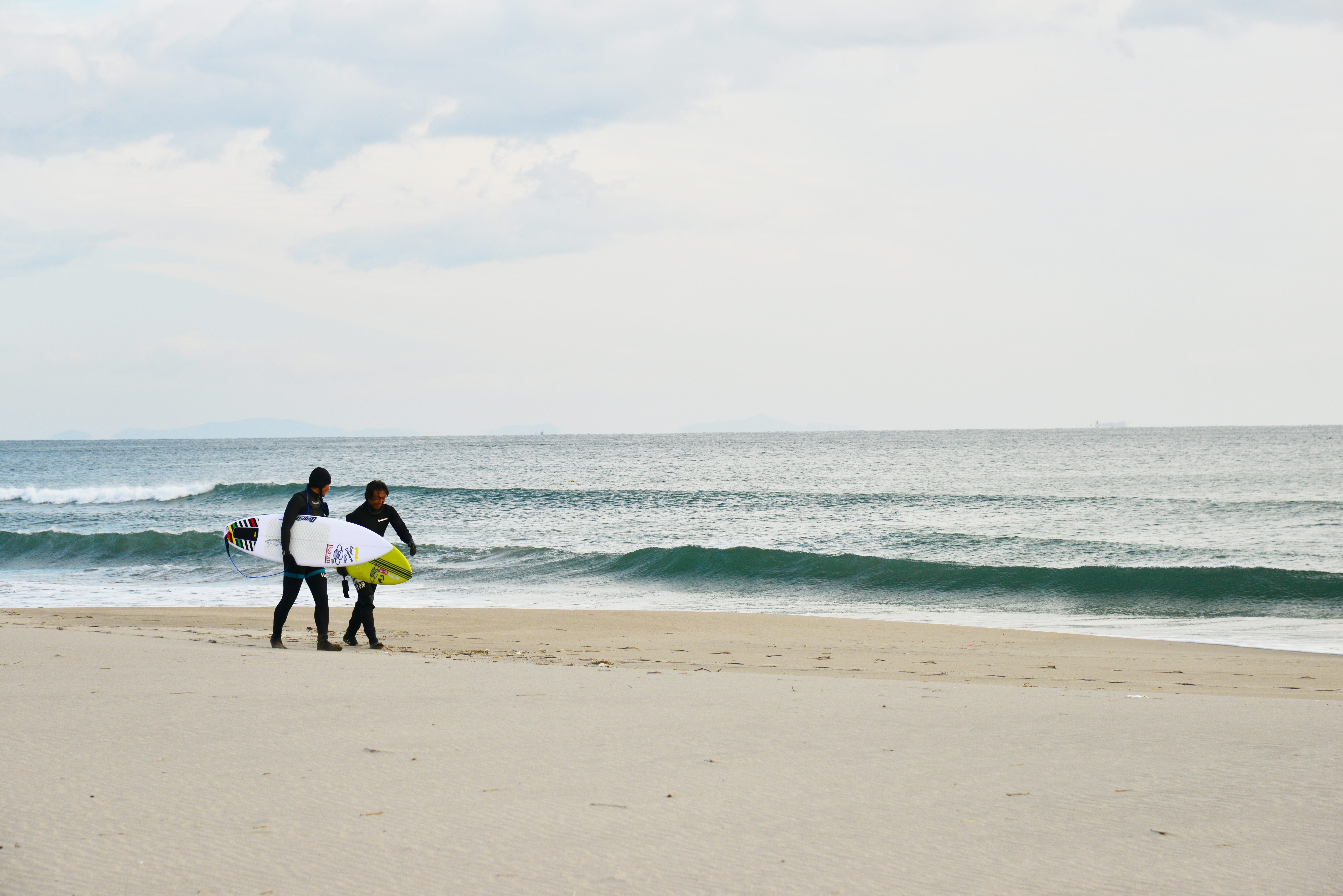 No.220020 サーファー